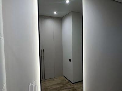 квартира по адресу Олександра Олеся ул., 5А