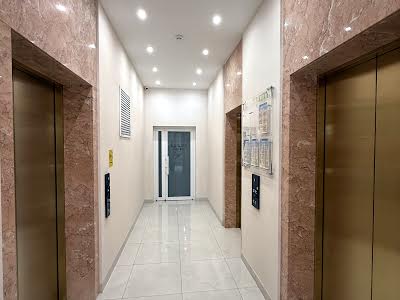 квартира за адресою Краснова вул., 3