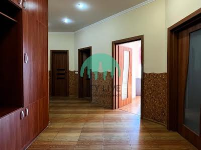 квартира за адресою Чорновола вул., 107