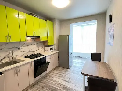 квартира за адресою Героїв Небесної Сотні просп., 126/10