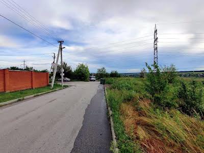 участок по адресу вул. радуги