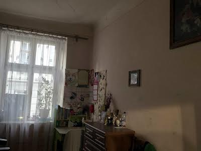 квартира по адресу Львов, Гетьмана Дорошенко ул. (Жовтневая), 22