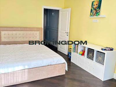 квартира за адресою Регенераторна вул., 4