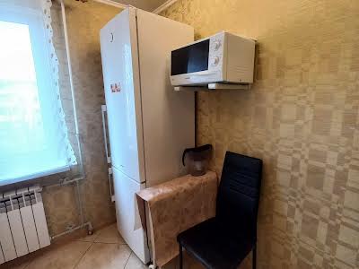 квартира за адресою Космонавтів вул., 17