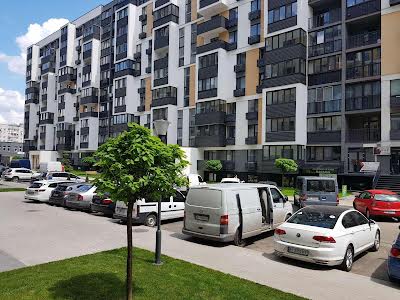 квартира за адресою Набережна вул., 8д