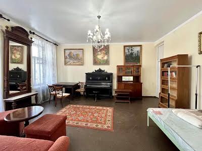 квартира за адресою Дмитрівська вул., 37а