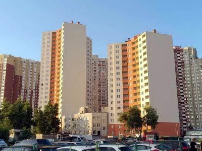 квартира за адресою Милославська вул., 18