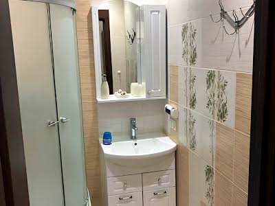 квартира за адресою Регенераторна вул., 4к2
