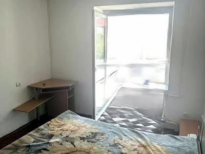 квартира за адресою Вагонна вул., 8