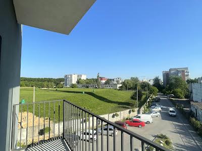 квартира за адресою Довга вул., 56
