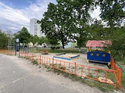 квартира по адресу Амвросия Бучмы бульв., 5/1