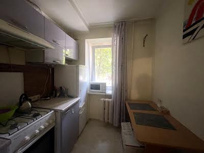 квартира за адресою Бакинська вул., 37б