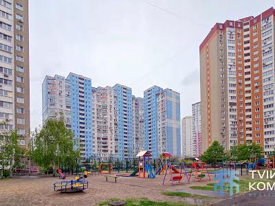 квартира за адресою Київ, Драгоманова вул., 1Г