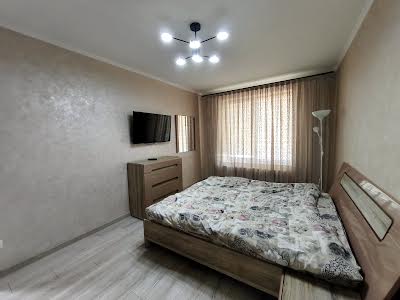 квартира за адресою Гренджі-Донського, 23