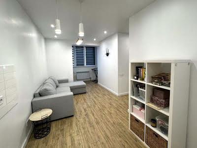 квартира за адресою Козакевича вул., 29