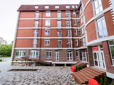 квартира за адресою Дмитра Луценка, 2в