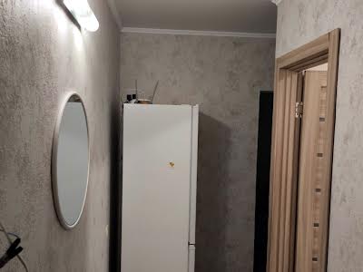 квартира за адресою Космонавтів вул., 13а