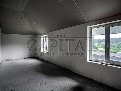 будинок за адресою с. Круглик, садова