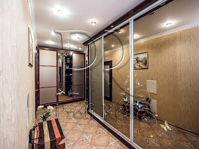квартира за адресою Урлівська вул., 11-А
