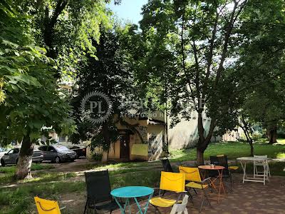 комерційна за адресою Дмитрівська вул., 29