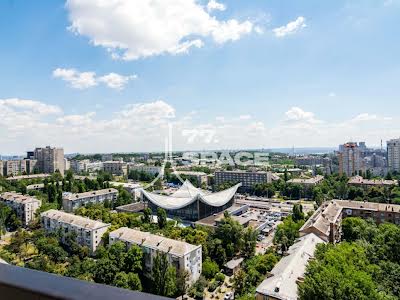 комерційна за адресою Джона Маккейна вул. (Кудрі Івана), 26