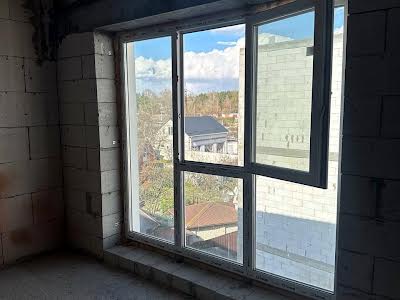 квартира за адресою Лугова вул., 56А