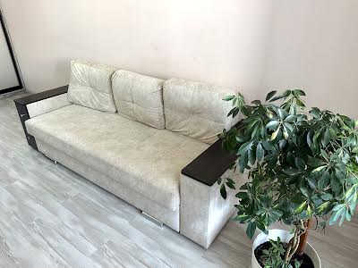 квартира за адресою Бишівська вул., 7
