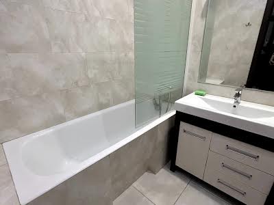 квартира за адресою Миколи Бажана просп., 8б