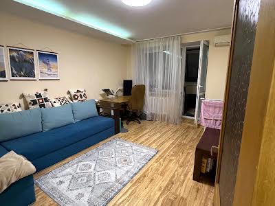 квартира за адресою Набережна Перемоги вул., 136-А
