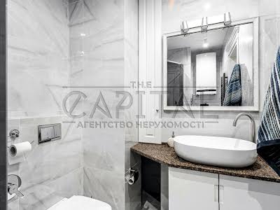 квартира за адресою Андрія Верхогляда вул. (Михайла Драгомирова), 4