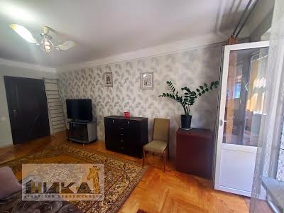 квартира по адресу Независимой Украины ул. (40 лет Советской Украины), 39-В