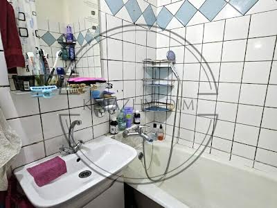квартира за адресою Райдужна вул., 4