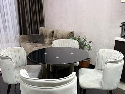 квартира за адресою Ованеса Туманяна вул., 3
