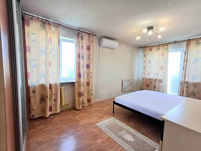 квартира по адресу Верховной Рады бульв., 19-А