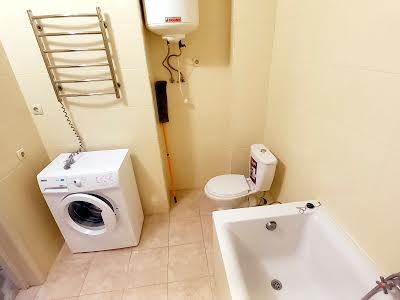 квартира за адресою Драгоманова вул., 2