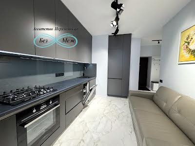 квартира за адресою Боголюбова вул., 44