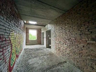 комерційна за адресою Броварська, 1 А