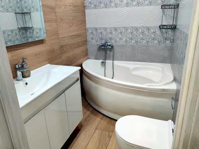 квартира за адресою Роганська вул., 130/3