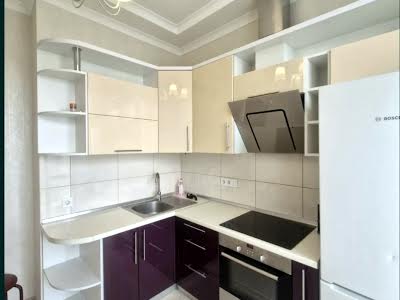 квартира за адресою Асташкіна вул. (Крива), 29