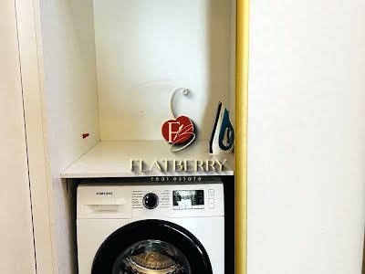квартира за адресою Кудрявський узвіз, 3-Б