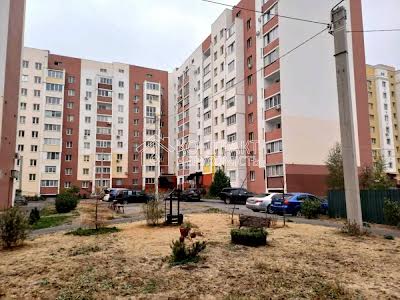 квартира по адресу Драгоманова, 6