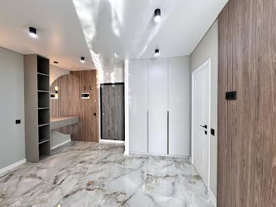 квартира за адресою Степана Бандери вул., 1