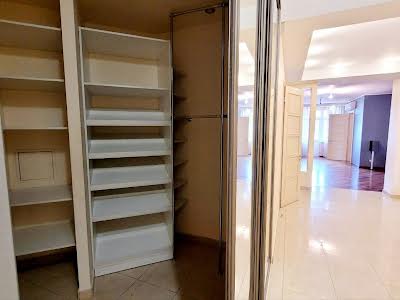 квартира за адресою Київ, Антоновича, 140
