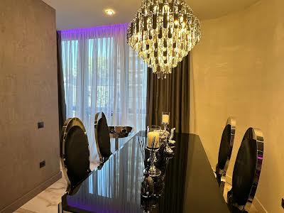 квартира за адресою Адмирала Азарова, 6Б