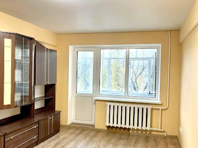 квартира за адресою Степана Бандери просп., 70