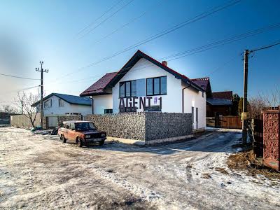 будинок за адресою с. Нові Петрівці, Центральна