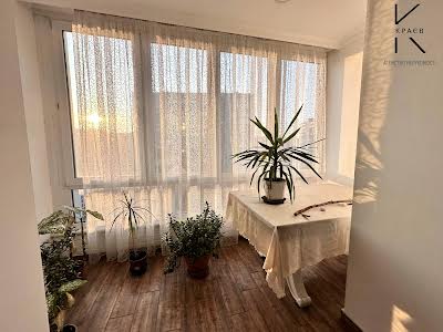 квартира за адресою Подільська вул., 175