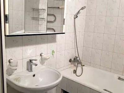 квартира за адресою Анни Ахматової вул., 3а