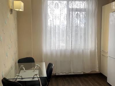 квартира за адресою Олексія Вадатурського вул., 18а