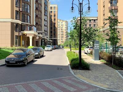 квартира по адресу Радісна, 4